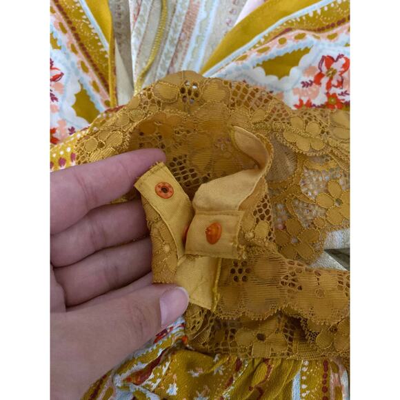 Intimately Free People Womens Gold Patterned Blouse Bodysuit NEW Size XS - Picture 5 of 15